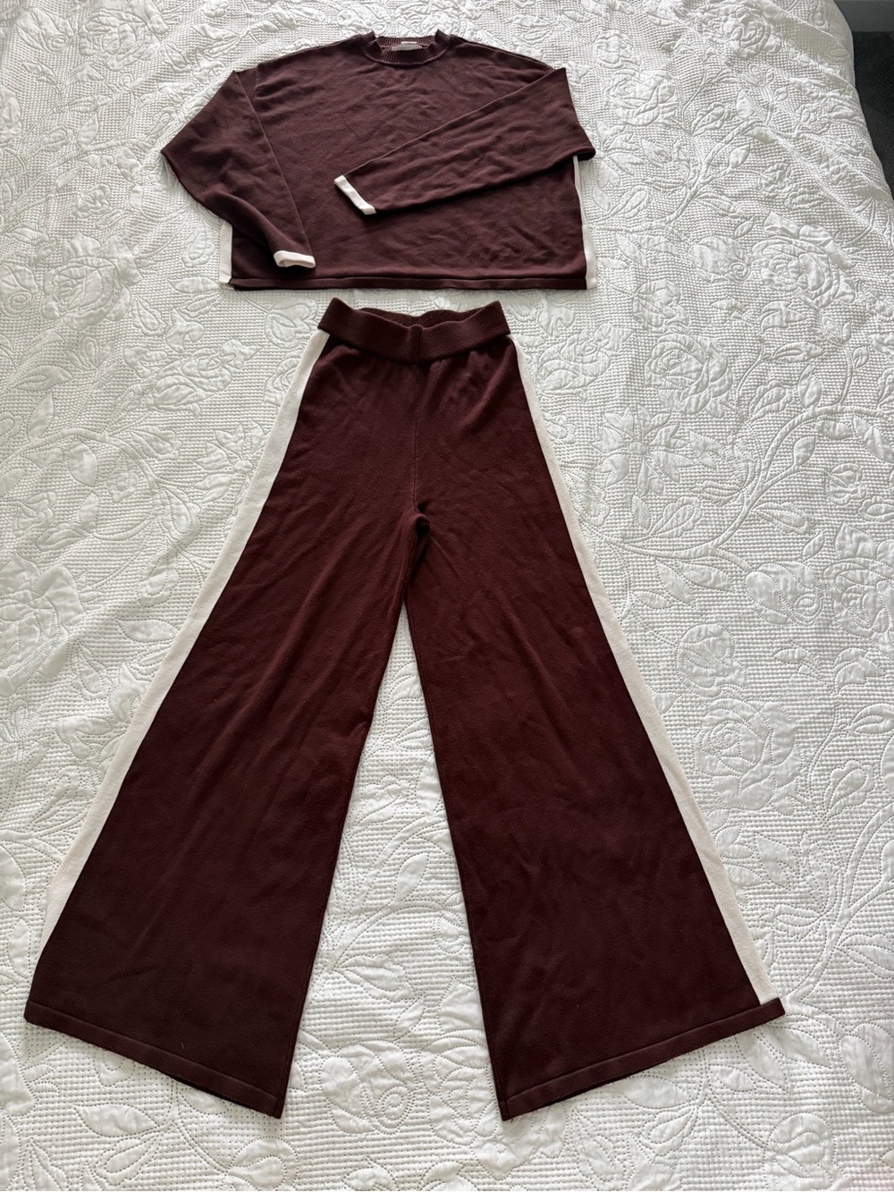 Sincerely Jules matching set Sweater & flare Knit Pants with Side Stripe